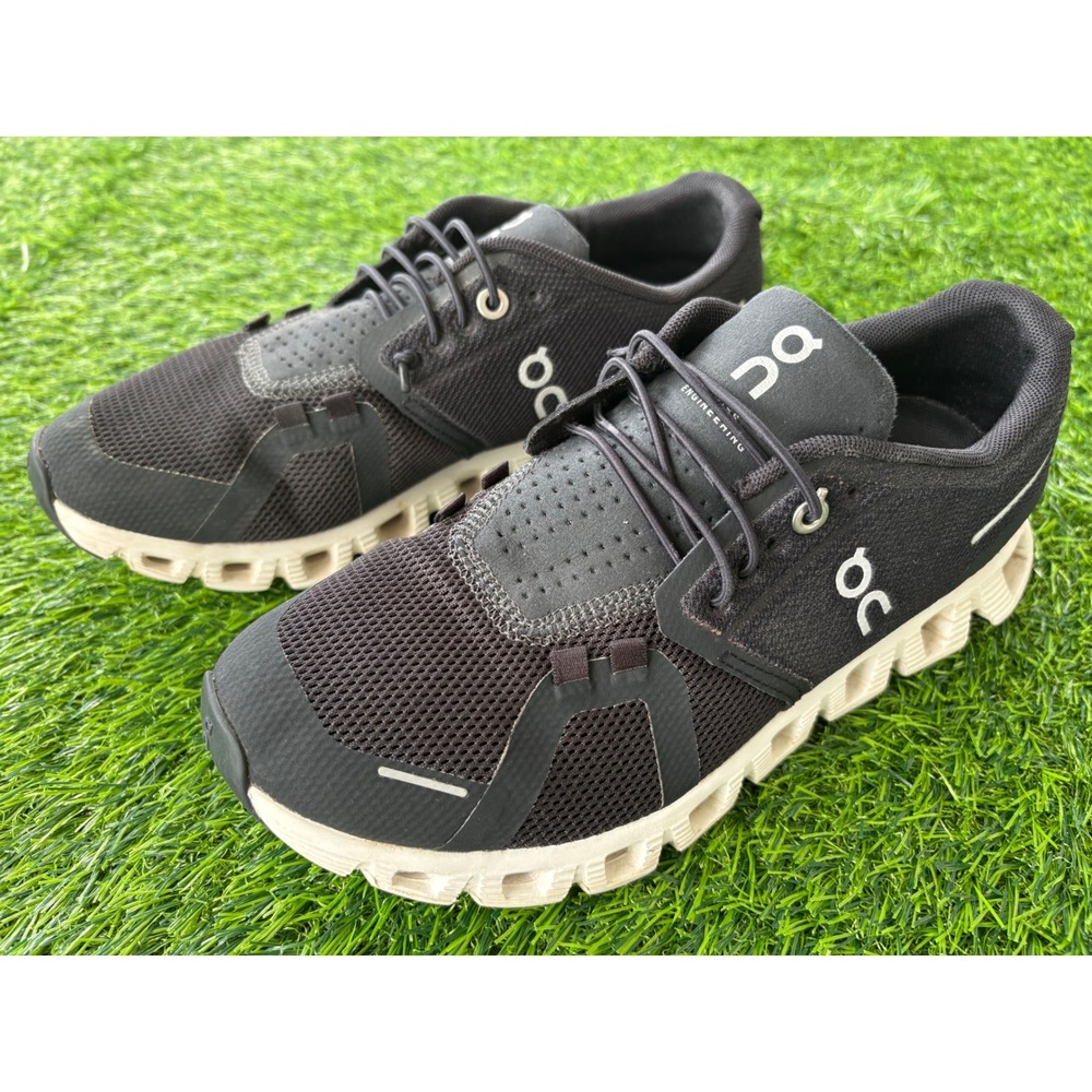 On Running Cloud 5 Black White Sneakers Womens 6.5 Low Top Running Shoes